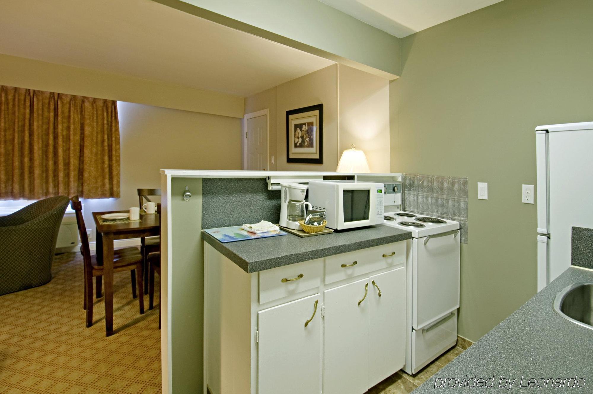 Canadas Best Value Inn-Prince George Habitación foto