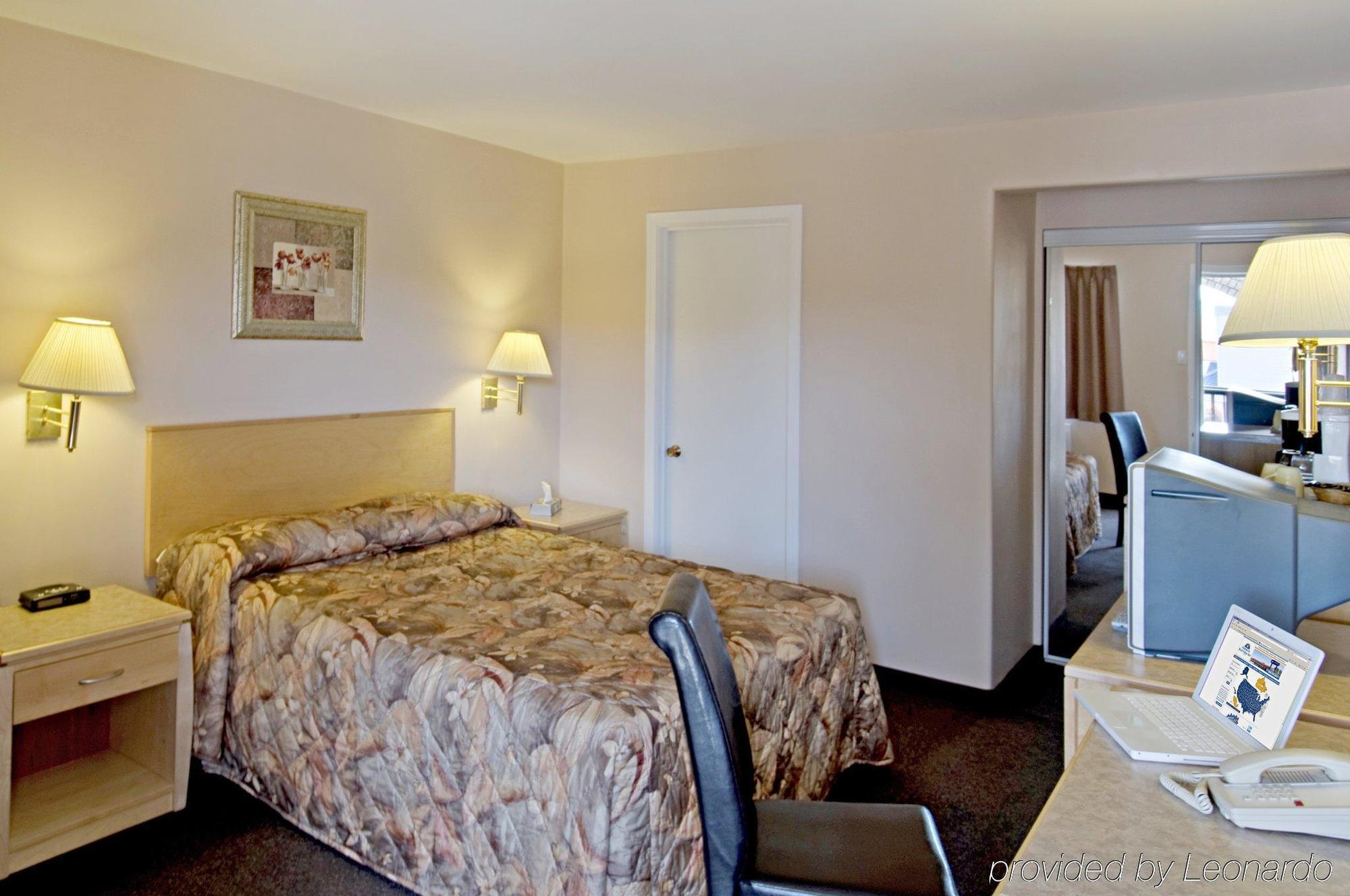 Canadas Best Value Inn-Prince George Habitación foto